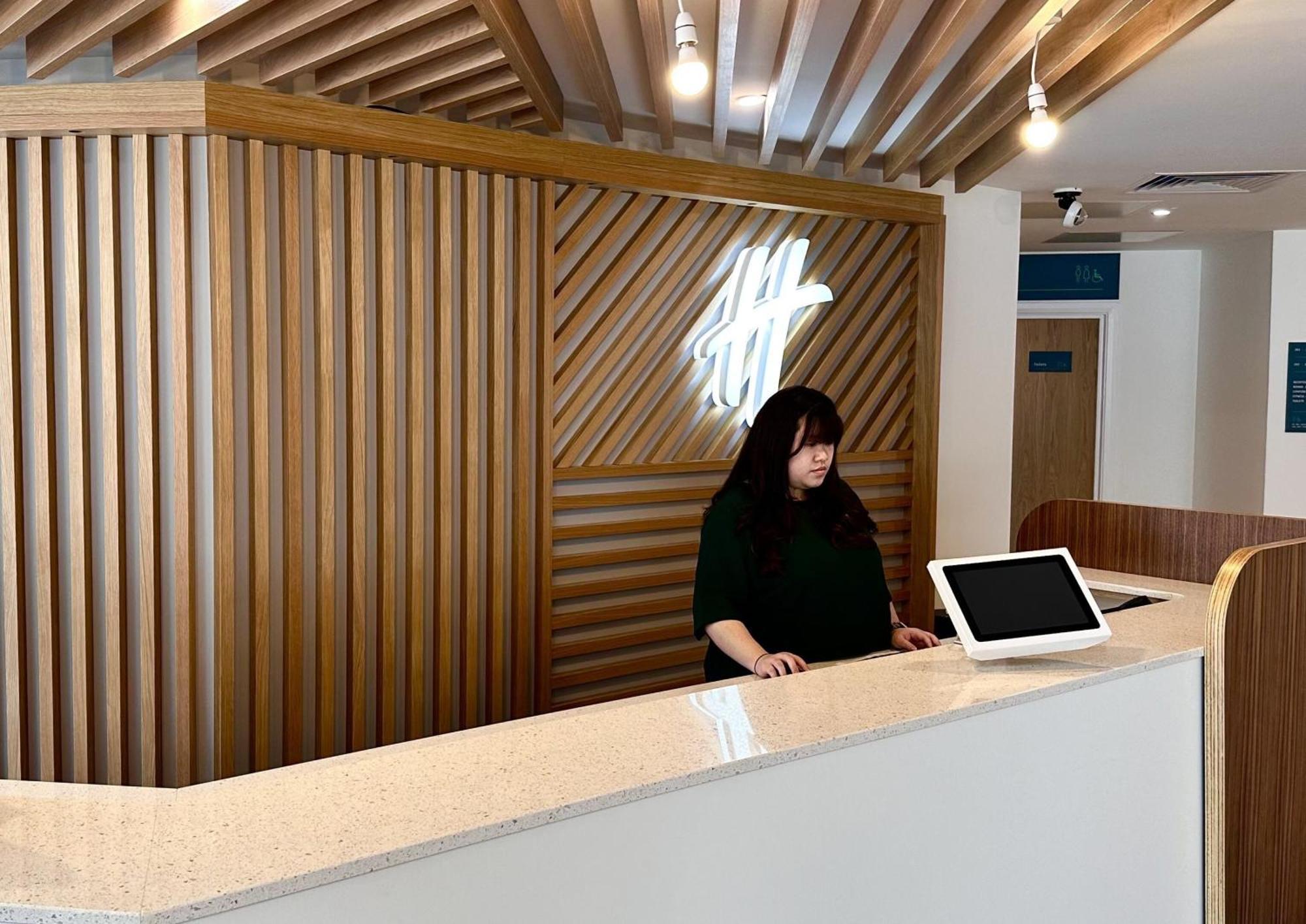 Holiday Inn Bristol Airport By Ihg Redhill  Bagian luar foto