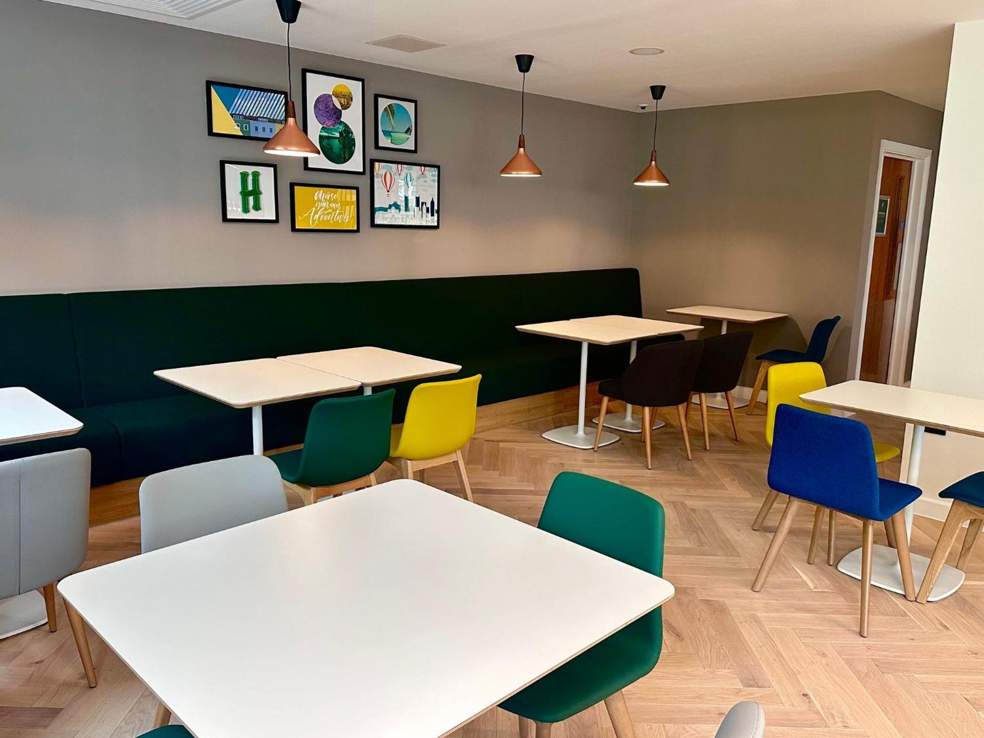 Holiday Inn Bristol Airport By Ihg Redhill  Bagian luar foto