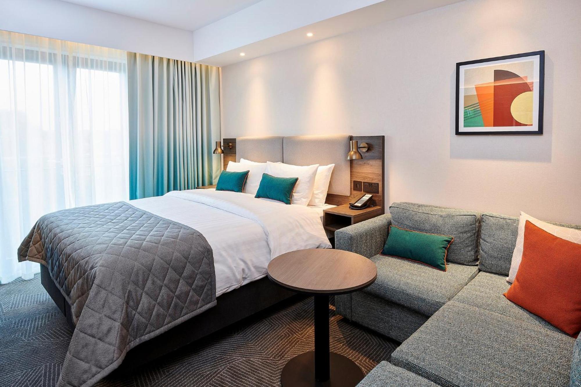 Holiday Inn Bristol Airport By Ihg Redhill  Bagian luar foto